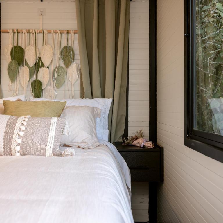 Luxury Cabin w Lake, HotTub, Cinema, Fire Pit, BBQ - Casa - 14