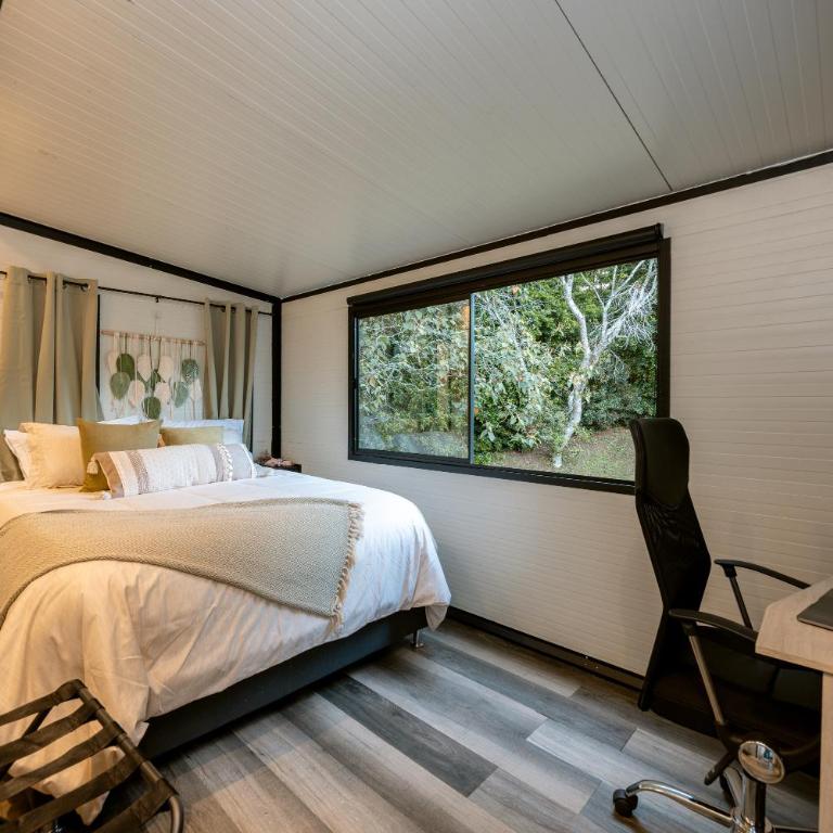 Luxury Cabin w Lake, HotTub, Cinema, Fire Pit, BBQ - Casa - 13