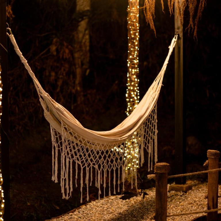 Luxury Cabin w Lake, HotTub, Cinema, Fire Pit, BBQ - Casa - 33