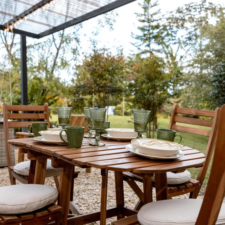 Luxury Cabin w Lake, HotTub, Cinema, Fire Pit, BBQ - Casa - 22