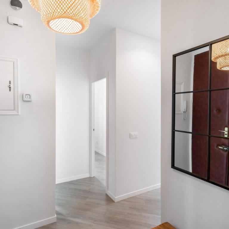 Centrally located bright -4Bedrooms 3Baths- Sol - Apartment - 22