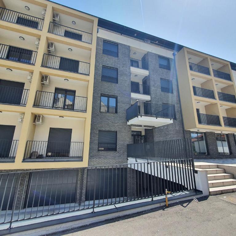 Family Lux Raj - One-Bedroom Apartment with Garden View - 27