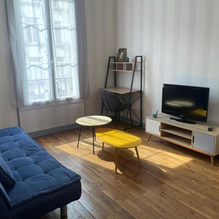 Logement proche gare , tram direct circuit - Apartment mit 1 Schlafzimmer - 2