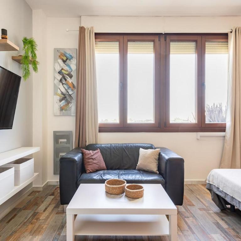 loft con parking gratis frente palacio congresos - Apartamento de 1 dormitorio - 1