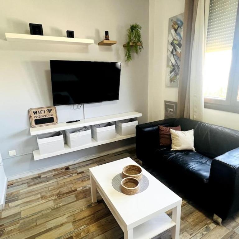 loft con parking gratis frente palacio congresos - Apartamento de 1 dormitorio - 3