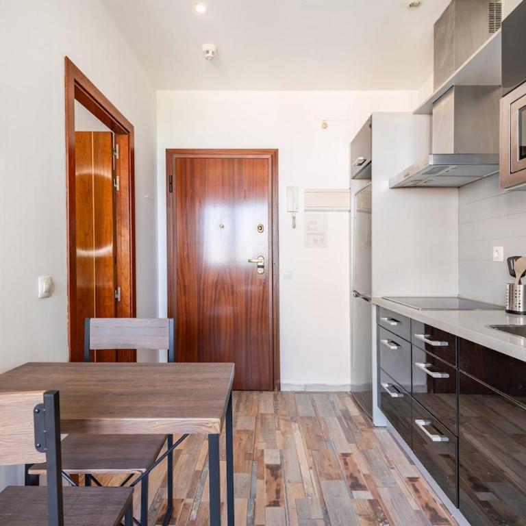 loft con parking gratis frente palacio congresos - Apartamento de 1 dormitorio - 35
