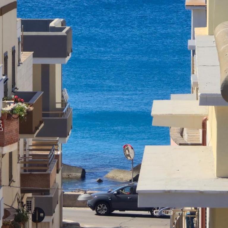 Attico vista mare in centro - One-Bedroom Apartment - 5