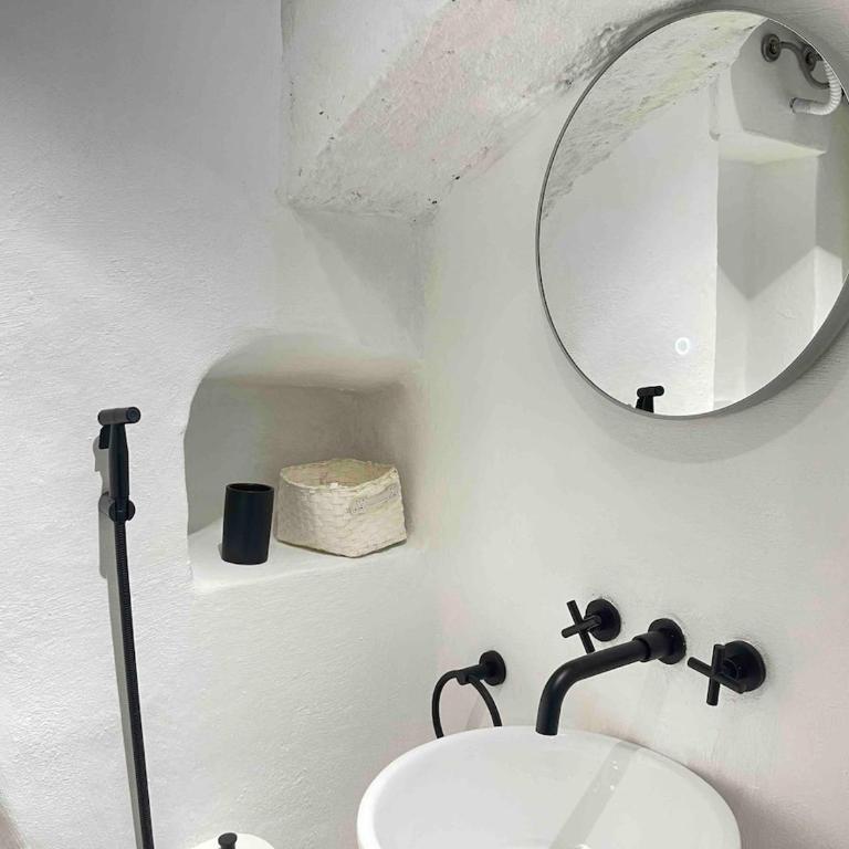 Luxe Studio with Jacuzzi, Ostuni Center - Appartamento con 1 Camera da Letto - 4