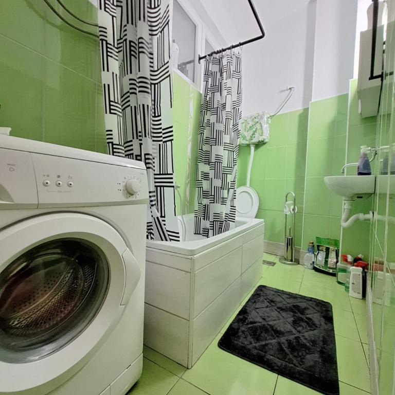 A Sakina Second Home - Studio Apartment with Queen Bed - 20