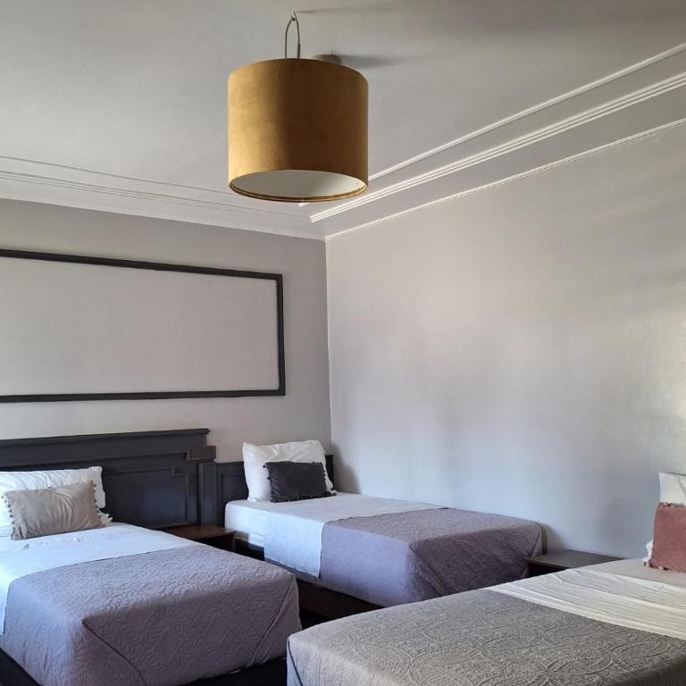 Hotel Asturias - Superior Triple Room - 3