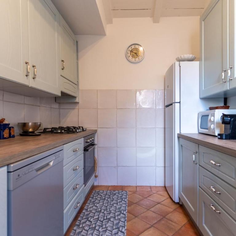 VILLA LE ROCCE - Villa con Piscina Privata - 9