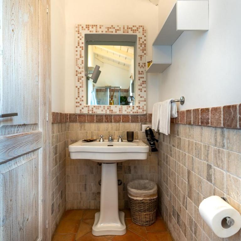 VILLA LE ROCCE - Villa con Piscina Privata - 65