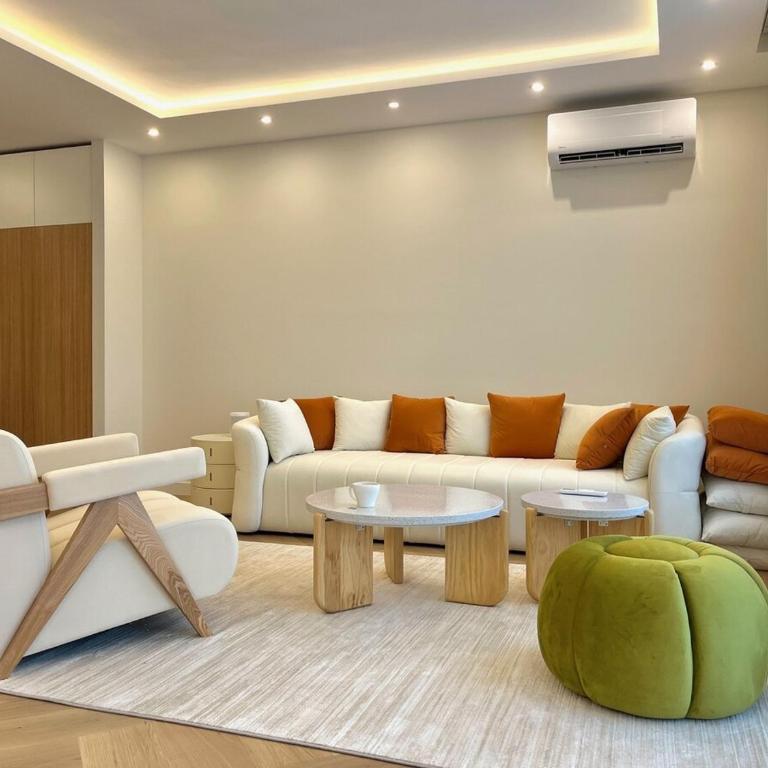 Luxury apartment in the heart of Vračar - Two-Bedroom Apartment with Balcony - 10