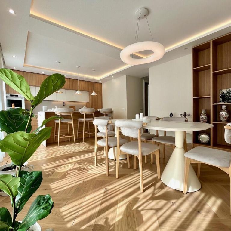 Luxury apartment in the heart of Vračar - Two-Bedroom Apartment with Balcony - 24