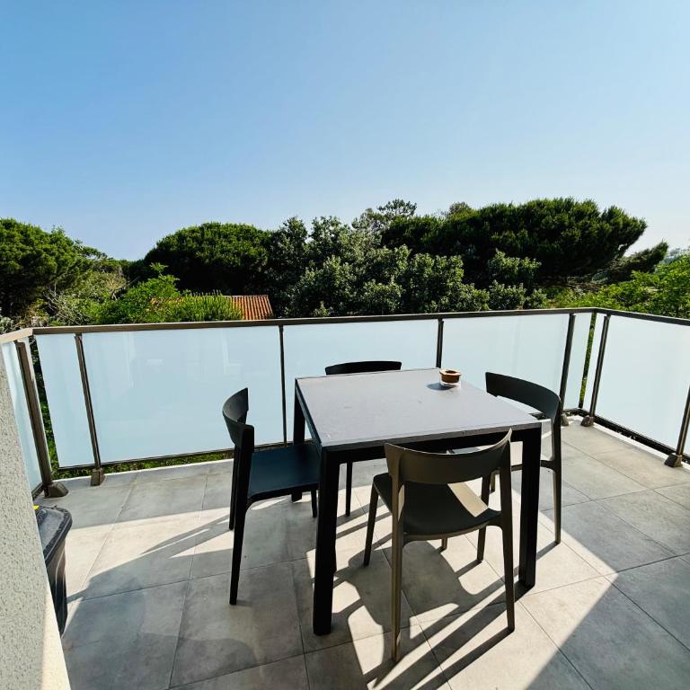 Haut Standing ACCÈS DIRECT MER 3min à pieds,Parking privée, Wifi, Netflix - Appartement 2 Chambres - 31