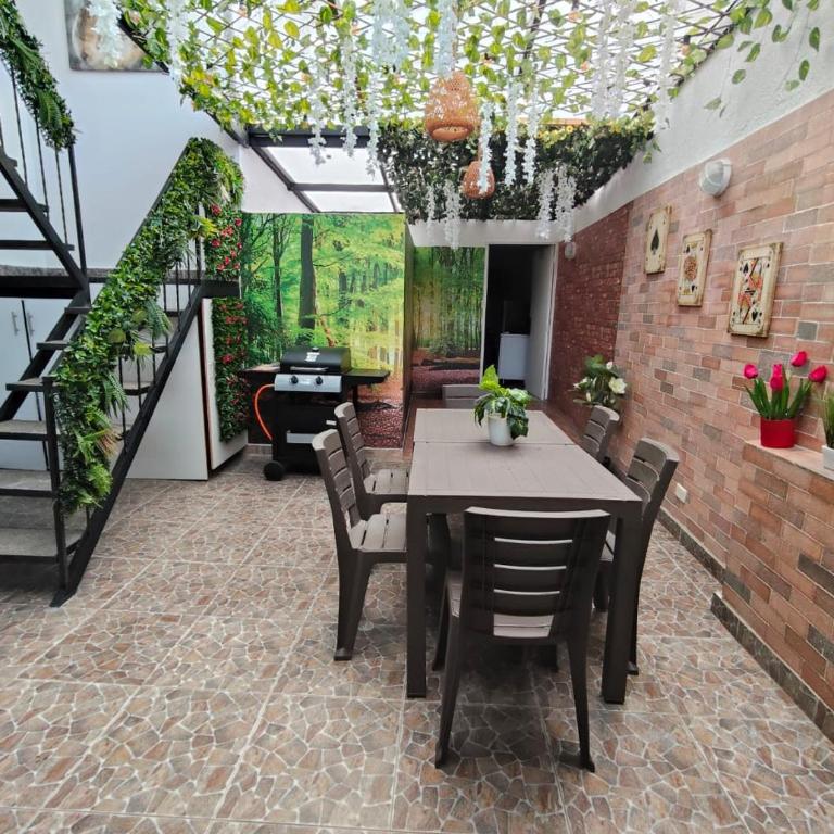 Casa Completa Estadio Atanasio Girardot - Four-Bedroom House - 9