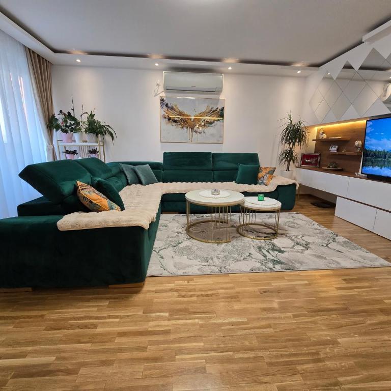 Sun lux - Two-Bedroom Apartment - 5