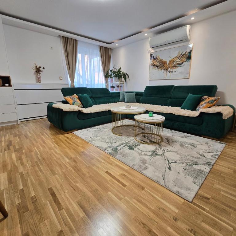 Sun lux - Two-Bedroom Apartment - 1