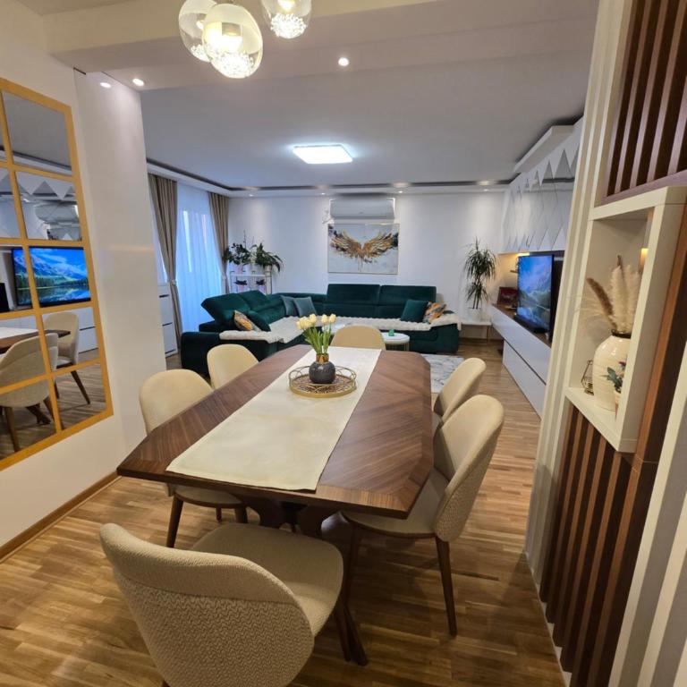 Sun lux - Two-Bedroom Apartment - 21