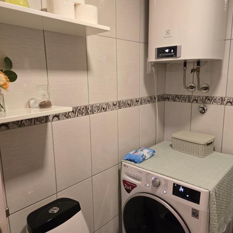 Sun lux - Two-Bedroom Apartment - 35