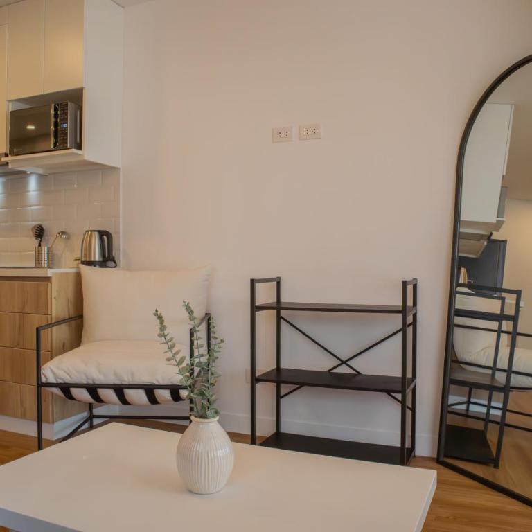 Pendragon by Wynwood House - One-Bedroom Apartment - 13