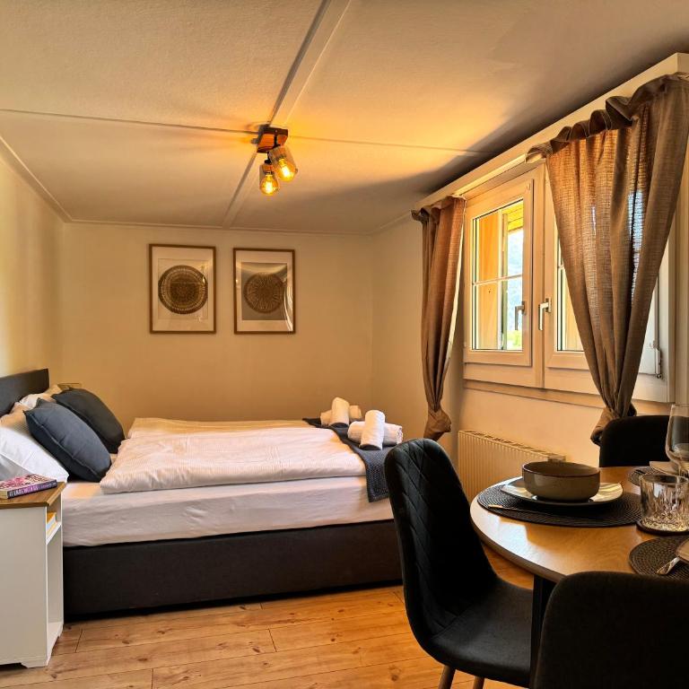 River 4-Kissed Retreat with Iconic Jungfraujoch View - Two-Bedroom Apartment - 2