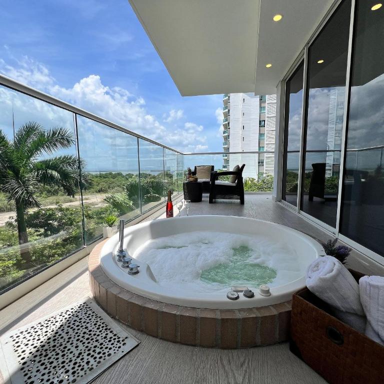 2 Dormitorios junto al mar. Jacuzzi Privado - Apartamento con vistas al mar - 3