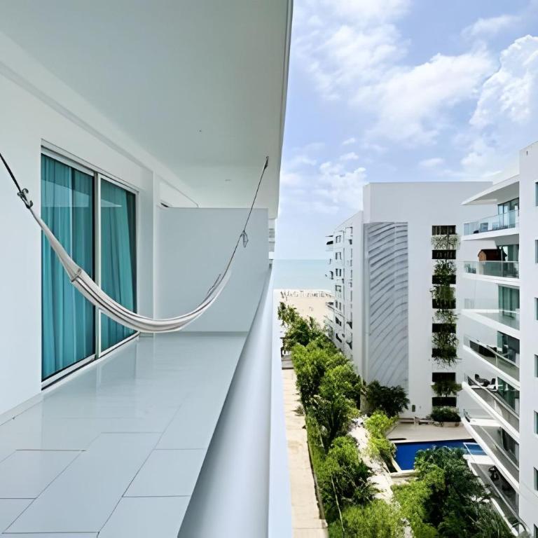 1 Bedroom and Morros terrace. Seaview - Apartment - 50
