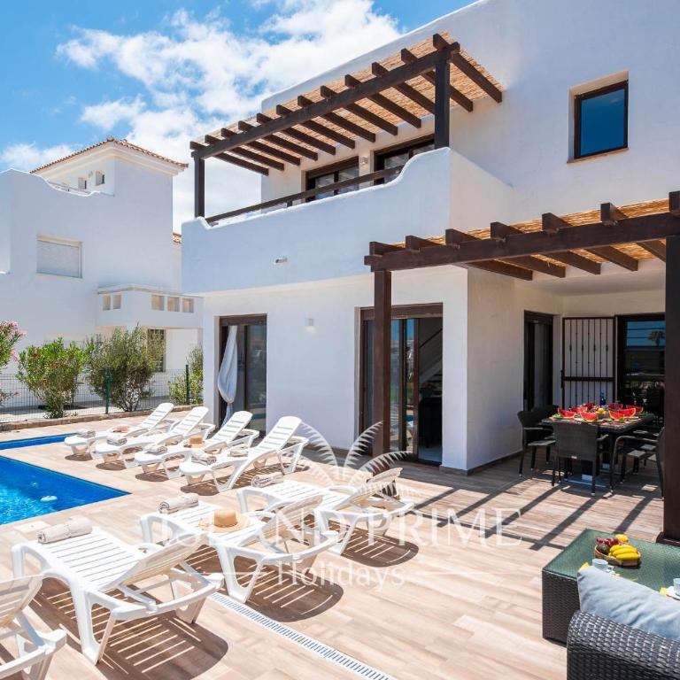 Heated Pool Villa in the Heart of Amarilla Golf GV8 - Villa - 8