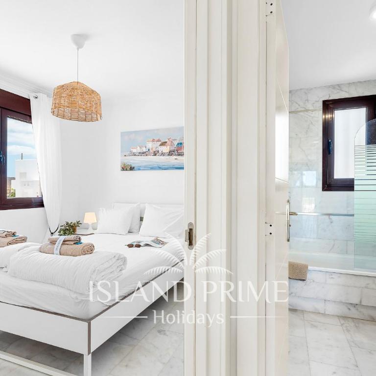 Heated Pool Villa in the Heart of Amarilla Golf GV8 - Villa - 30