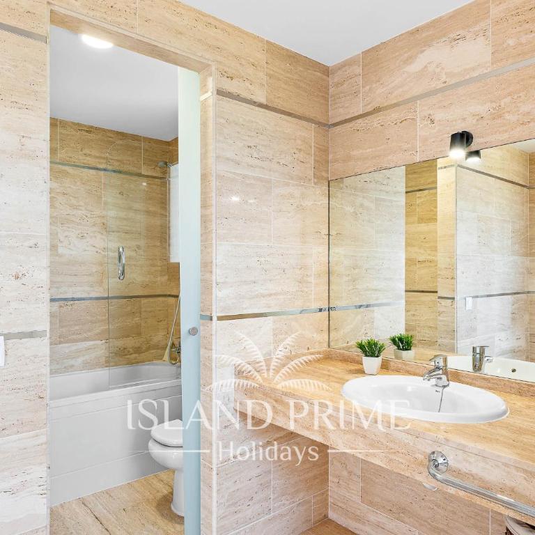 Heated Pool Villa in the Heart of Amarilla Golf GV8 - Villa - 32