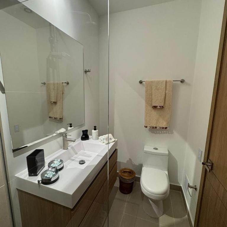 Baia Kristal lujoso apto 3 hab vista top - Three-Bedroom Apartment - 11