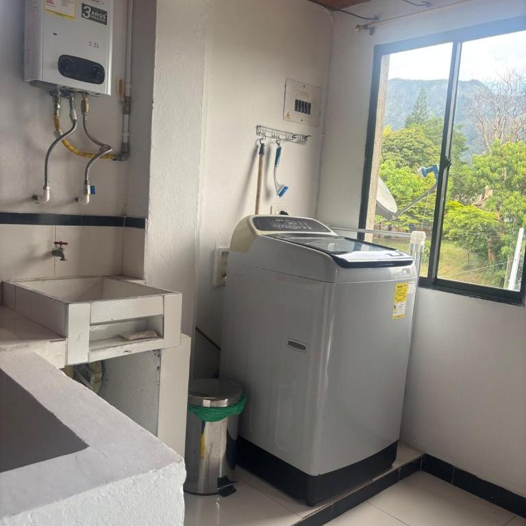 Apartamento Vista Bella en la mitad de Medellin - Two-Bedroom Apartment - 27