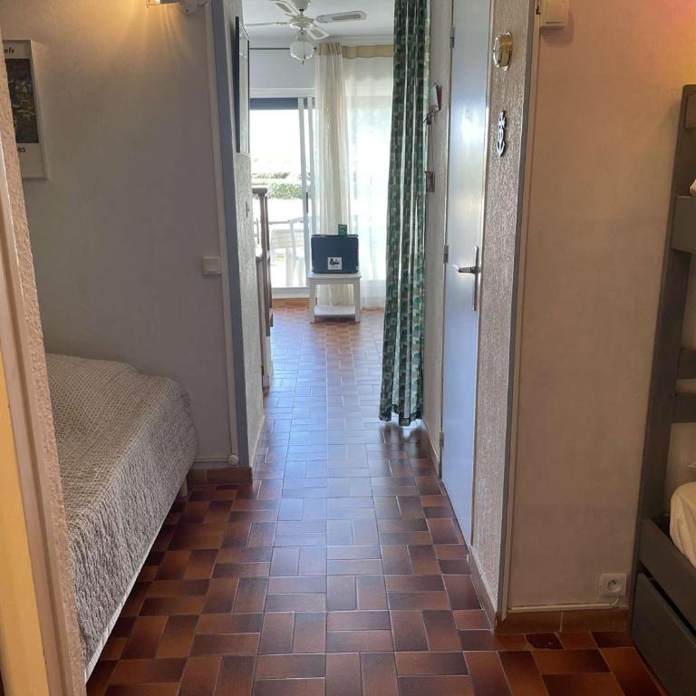 Studio + 2 cabines direct plage, terrasse, parking, 4 pers. - FR-1-731-142 - Monolocale - 11