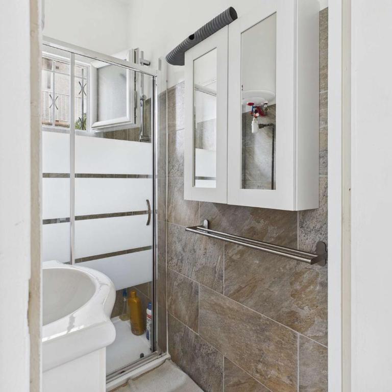 Maison plain-pied 3 chambres, terrasse et climatisation, 8 pers - FR-1-326-860 - Appartement - 17
