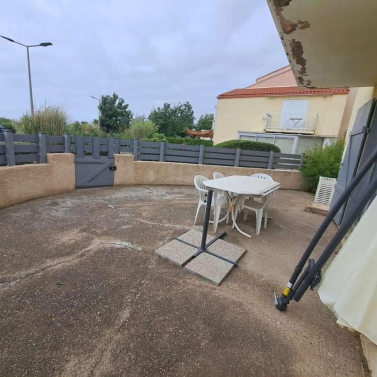 Studio rénové avec climatisation, terrasse et parking à Marseillan-Plage - FR-1-326-862 - Studio - 6