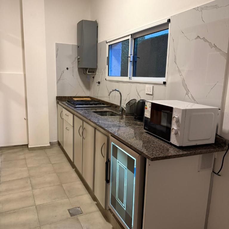 Monoambiente Guemes PB para 2 personas - Apartamento de 1 dormitorio - 2