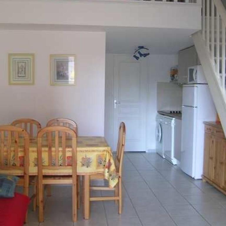 Pavillon 6 Pers avec Piscine et Parking, Proche Plage - FR-1-781-90 - Ferienhaus - 3