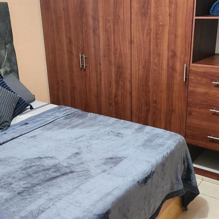 Casa amplia cerca del centro - Casa de 2 dormitorios - 11