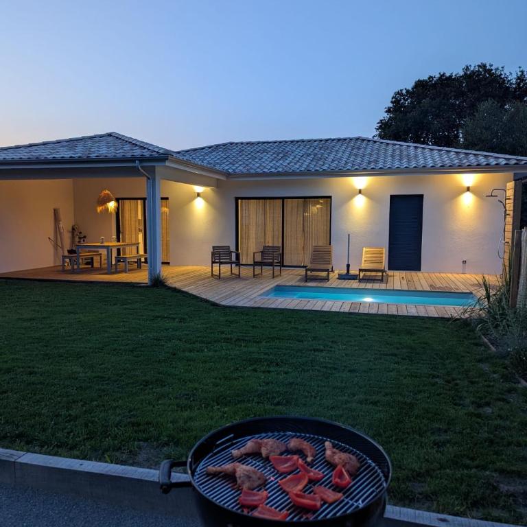 Modern house with pool, between lake and forest - Villa avec Piscine Privée - 5