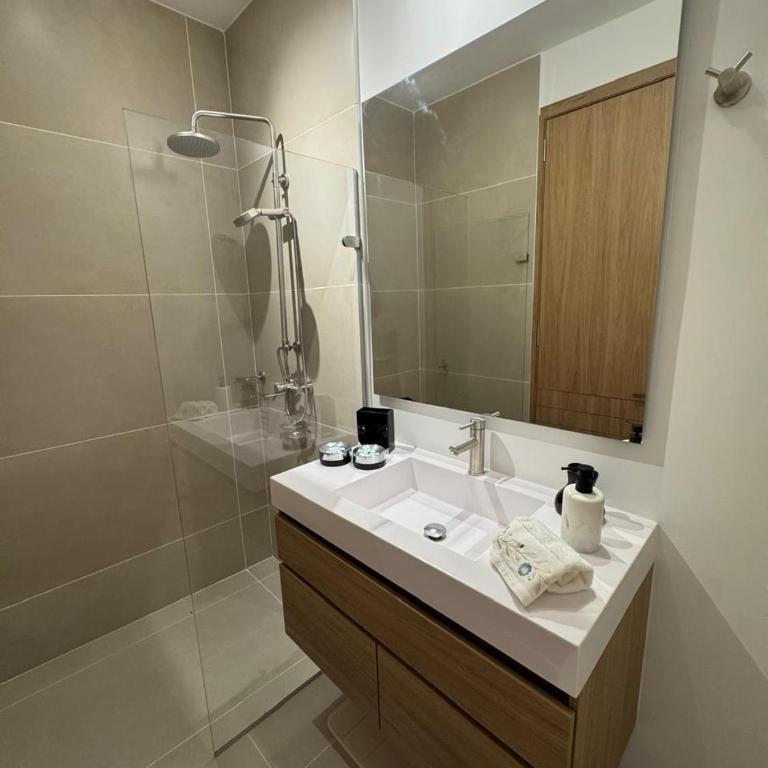 Baia Kristal lujoso apto 3 hab vista top - Three-Bedroom Apartment - 6