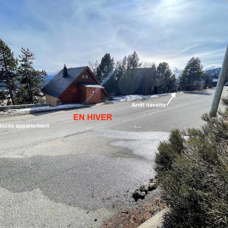 L'Esquirol Appart - Location T3 avec vue imprenable - Les Angles - Two-Bedroom Apartment with Lake View - 19