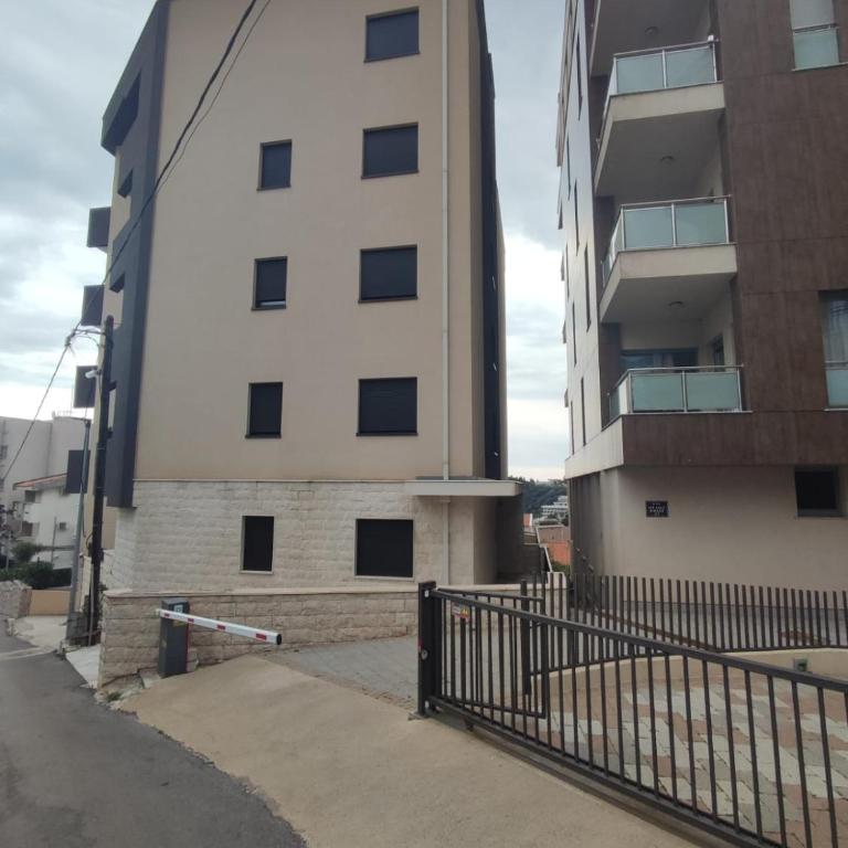 Sea view apartment in Becici - One-Bedroom Apartment - 15