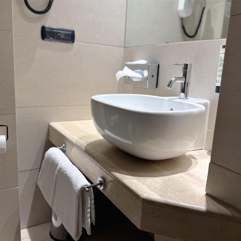 Best Western Hotel Rome Airport - Camera Queen Standard - 4