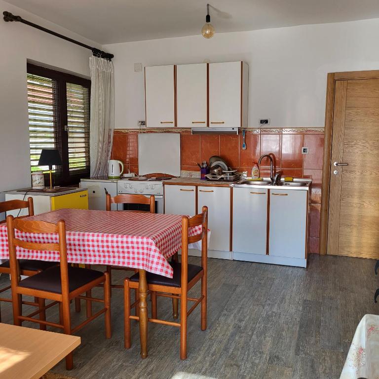 Kozorog Durmitor - Apartment with Balcony - 1
