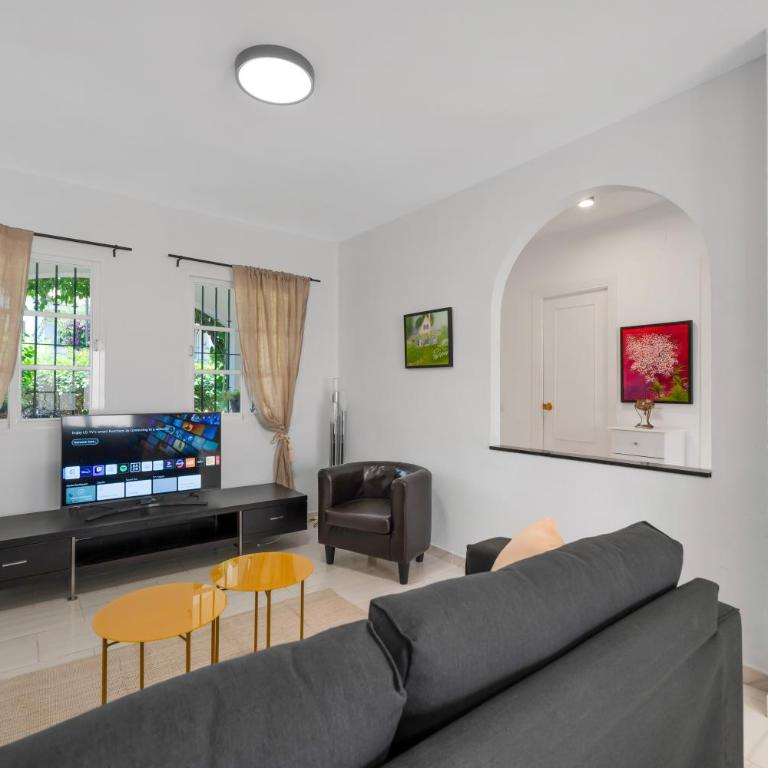 3BR Villa Fuengirola Quiet Area Terrace Pool - Casa - 29