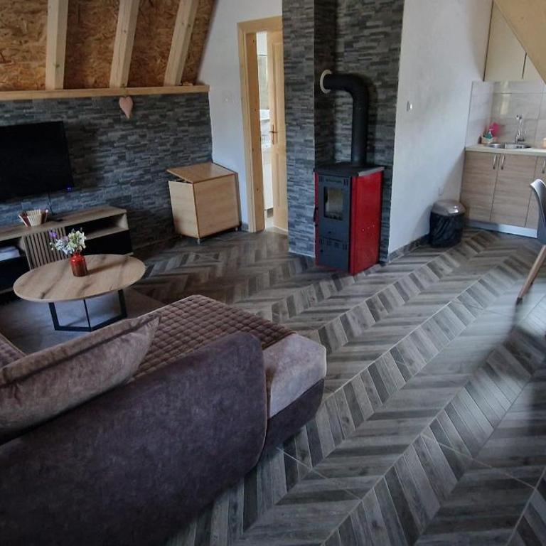D&N place - Two-Bedroom House - 33