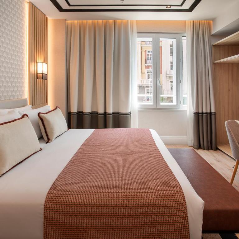 Catalonia Plaza España Hotel & Spa - Suite - 3