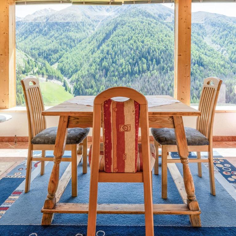 Ferienwohnung Bergaussicht - Apartment mit 3 Schlafzimmern und Balkon - 15