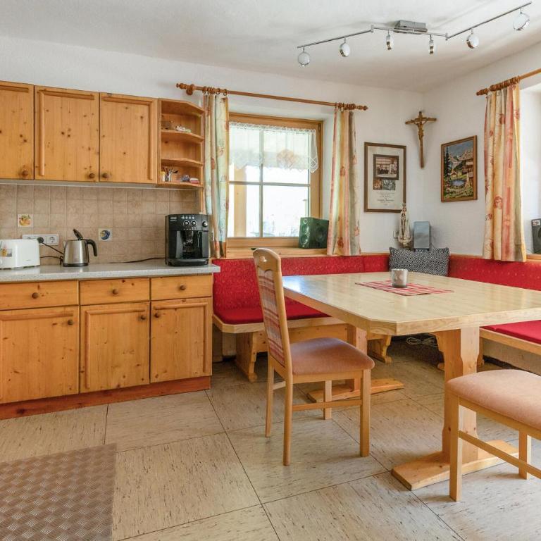 Ferienwohnung Bergaussicht - Apartment mit 3 Schlafzimmern und Balkon - 21